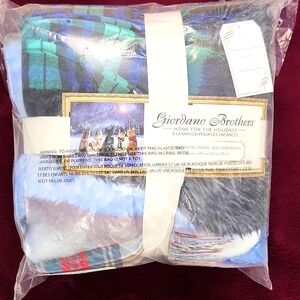 Brand New GIORDANO BROTHERS HOLIDAY INSPIRED OVERSIZED ORNAMENTAL THROW